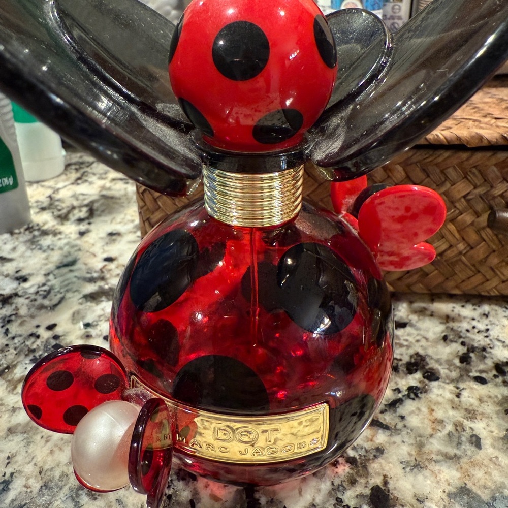 Marc Jacobs Dot perfume fragrance